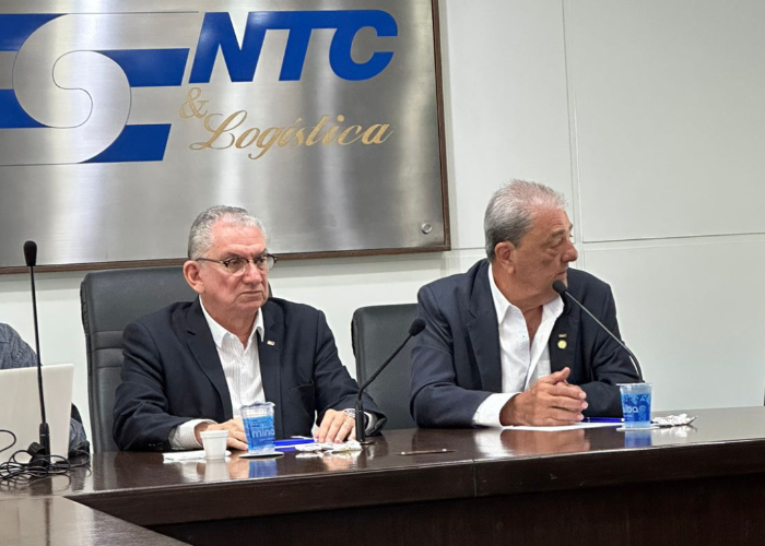 O diretor da FETRANSLOG NE esteve presente na reunião da Câmara Técnica