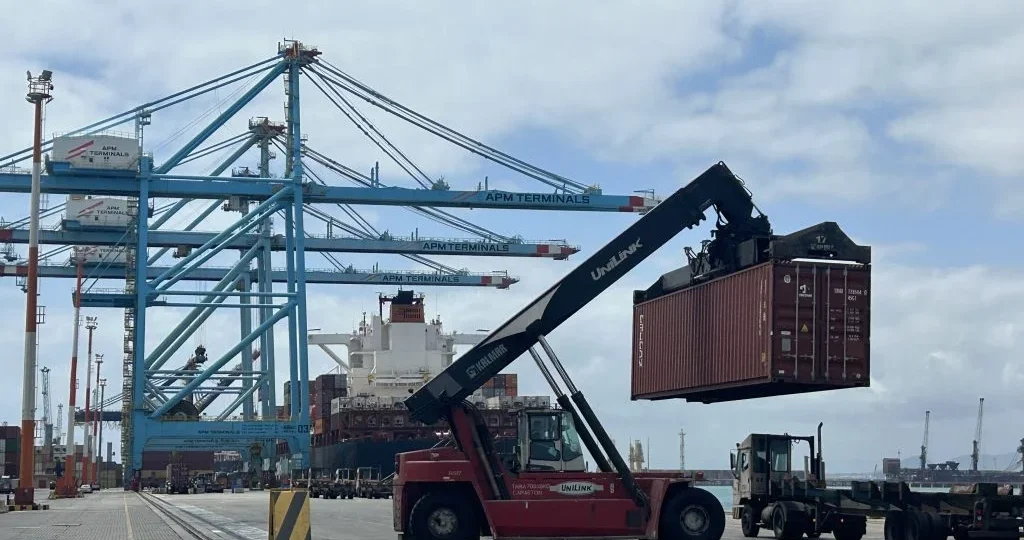 Foto por Complexo - Pecém Porto-de-pecem-implementos-rodoviarios